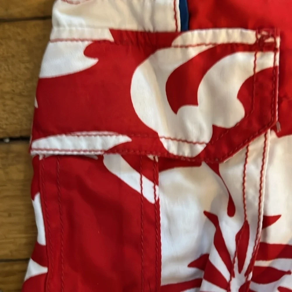 Tropical swim trunks